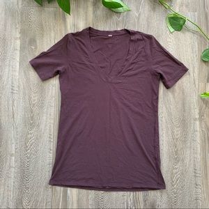 Lululemon v-neck tee